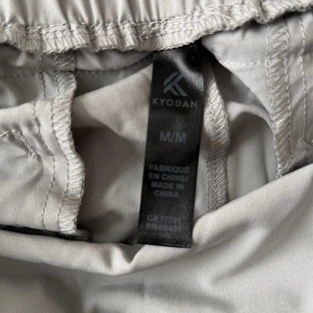 Kyodan M Light Gray Capri Active Pants - Picture 7 of 8